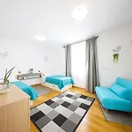 ヴィラ Immortelle With Pool And Sea View *