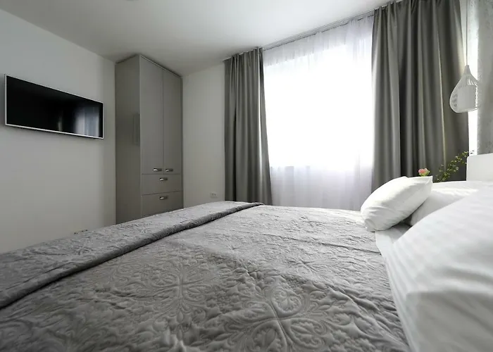 Vila Immortelle With Pool And Sea View Rovanjska