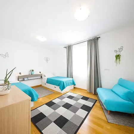 ヴィラ Immortelle With Pool And Sea View *