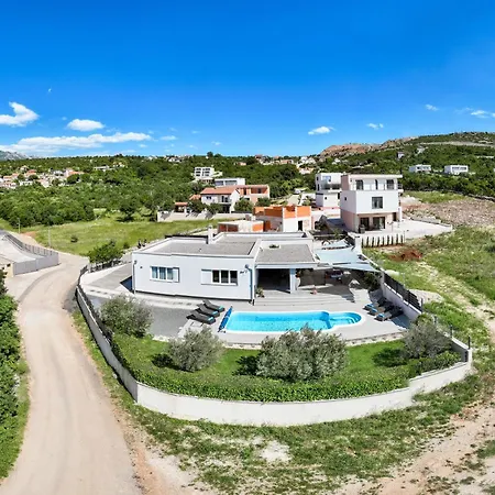 Immortelle With Pool And Sea View ヴィラ