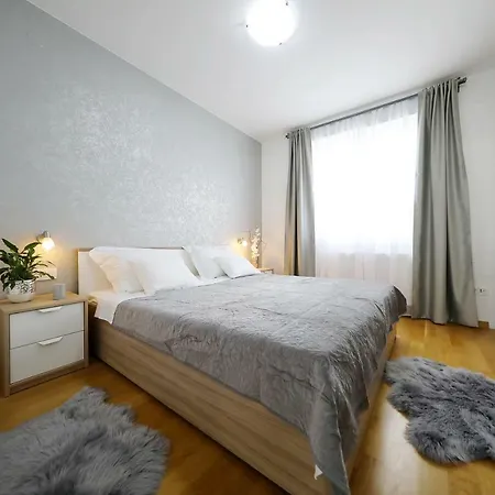 Villa Immortelle With Pool And Sea View Rovanjska