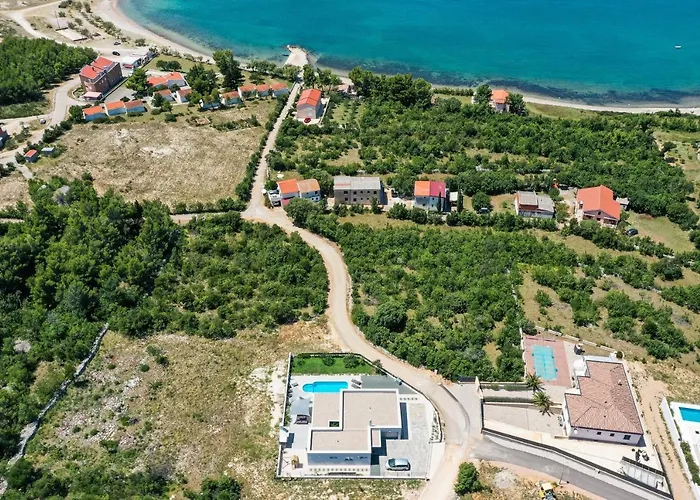 Immortelle With Pool And Sea View